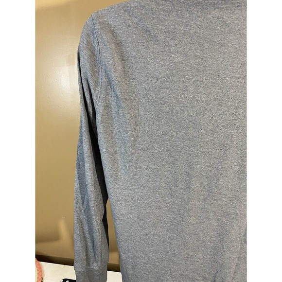 American Eagle Athletic Fit Gray With Blue Logo long Sleeve T Shirt Size M - Picture 15 of 16
